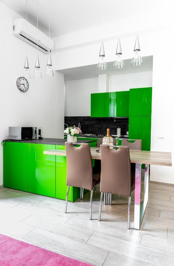 Inluce Apartment Top Class Sanremo Bagian luar foto